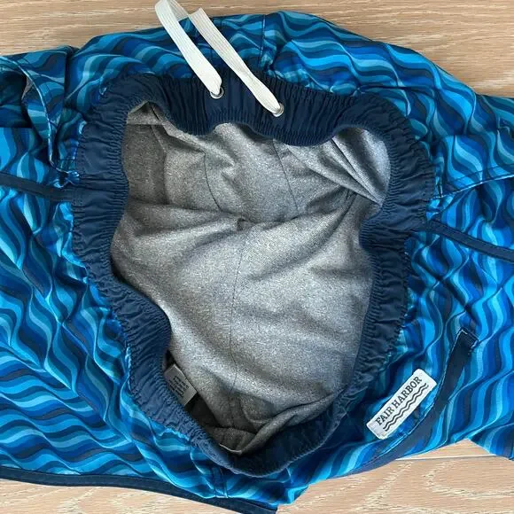 Fair Harbor Men’s Mastos-Anchor Lined Shorts Blue Art Waves Large - Picture 3 of 4